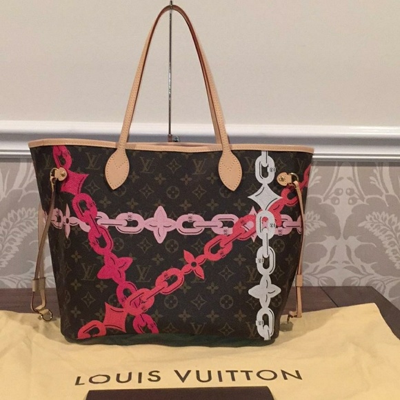 Louis Vuitton Handbags - Louis Vuitton Neverfull MM Chain Bay